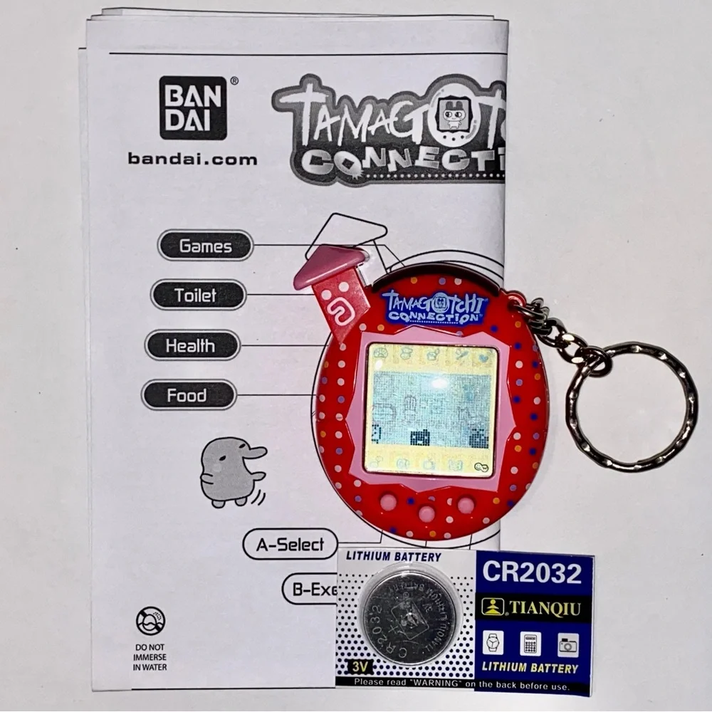 ✨ Tamagotchi Connection V5 2004 Original Polka Dots Confetti Red Familitchi Rare